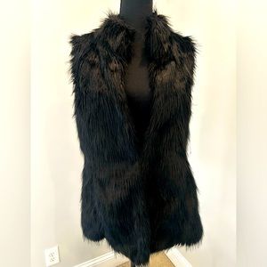 White House Black Market Faux Fur Vest Size M